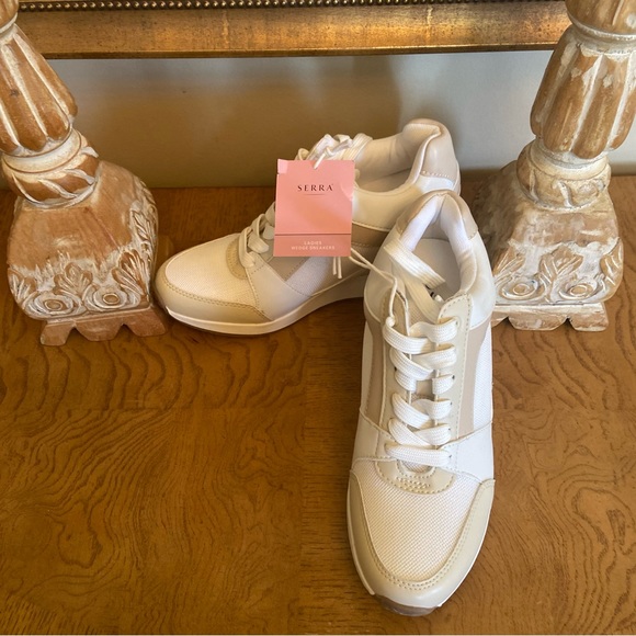 Serra Womens Tan White Color Block Wedge Heel High-Top Sneakers NWT Multiple SZs - Picture 12 of 14